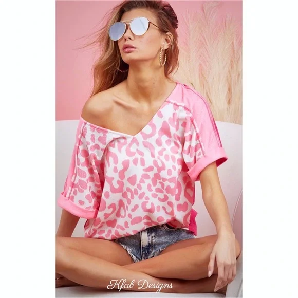 ❤️LAST 3! V Neck Leopard Super Soft Color Block Roll Up Sleeve Top! - Picture 9 of 15